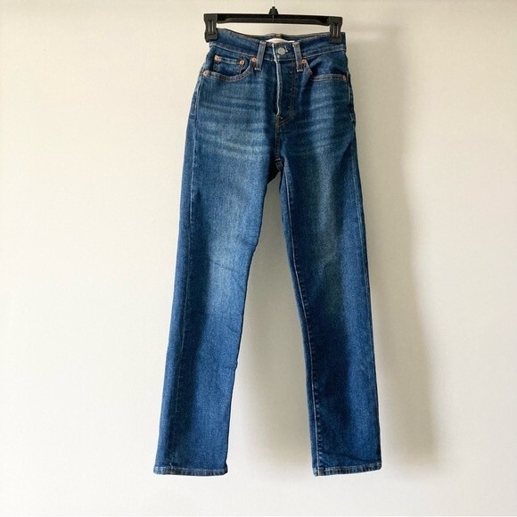 LEVI wedgie High Rise Straight Leg Jeans‎ Button Fly SZ 24 - Picture 1 of 5